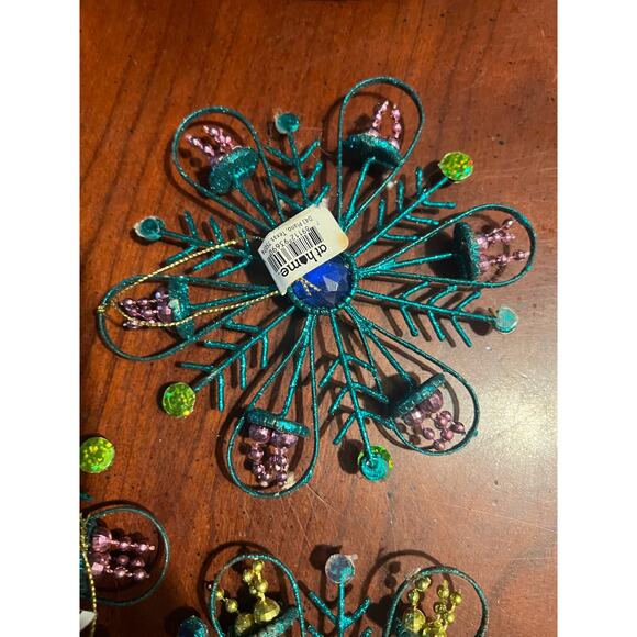 NWT Glittery snowflake Christmas Ornament emerald green glittery Holiday Festive - Picture 2 of 9